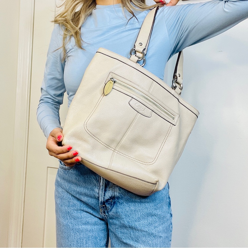 COACH Cream Beige Tote Bag pink interior